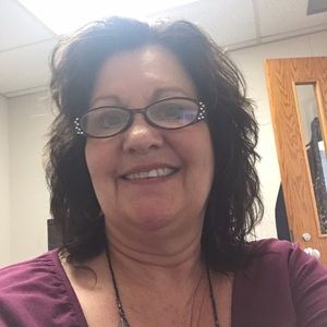 Meet your Posher, Cynthia